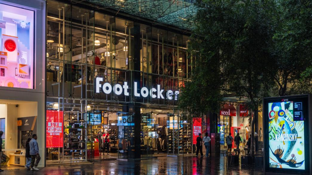 100-foot-locker-2027